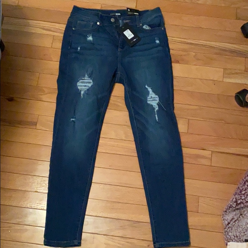 Brand new fashion nova jeans. Tags still on